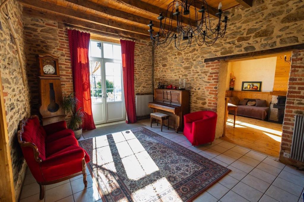 Chambres Et Tables D' Hotes Manglieu Екстер'єр фото